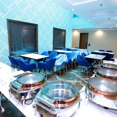 Hotel Nirvana Inn - Near Expo Mart Greater Noida Exterior photo