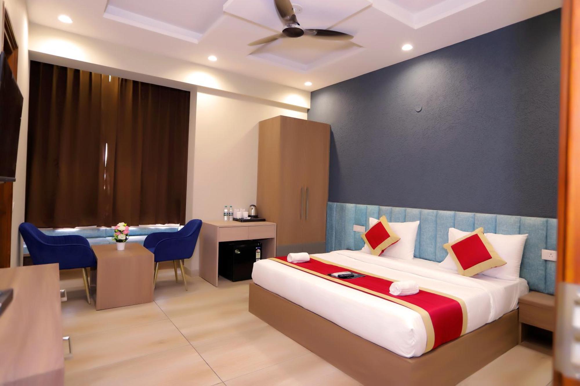 Hotel Nirvana Inn - Near Expo Mart Greater Noida Exterior photo