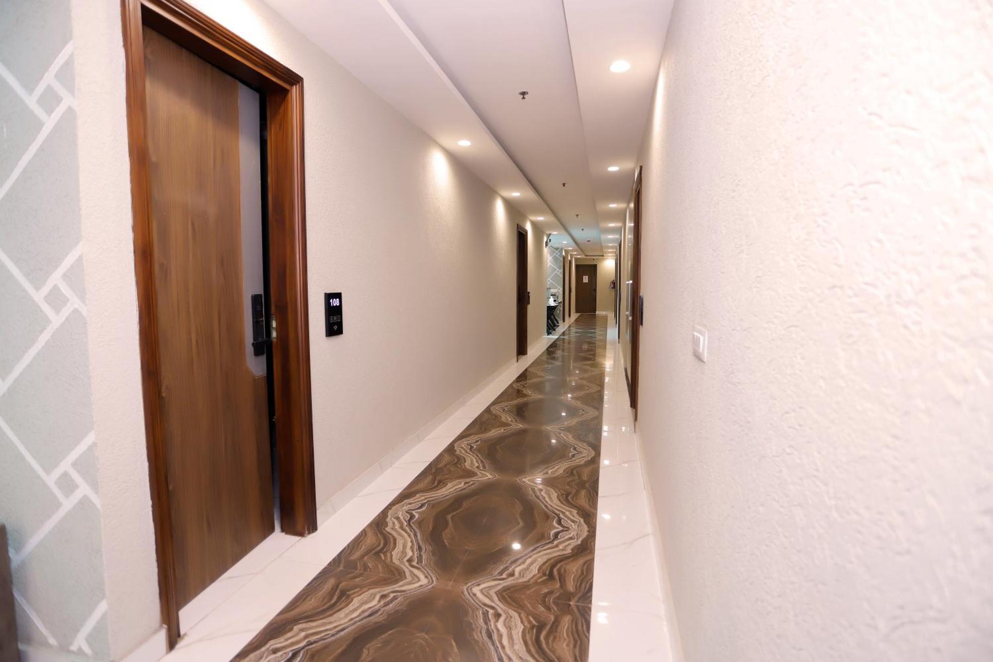 Hotel Nirvana Inn - Near Expo Mart Greater Noida Exterior photo