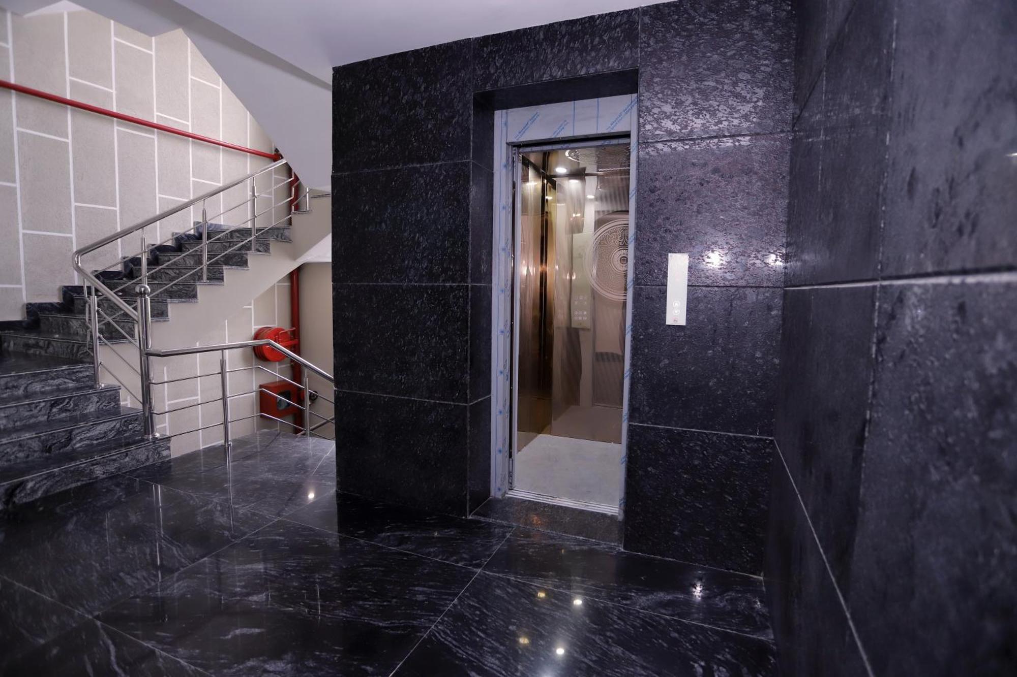 Hotel Nirvana Inn - Near Expo Mart Greater Noida Exterior photo