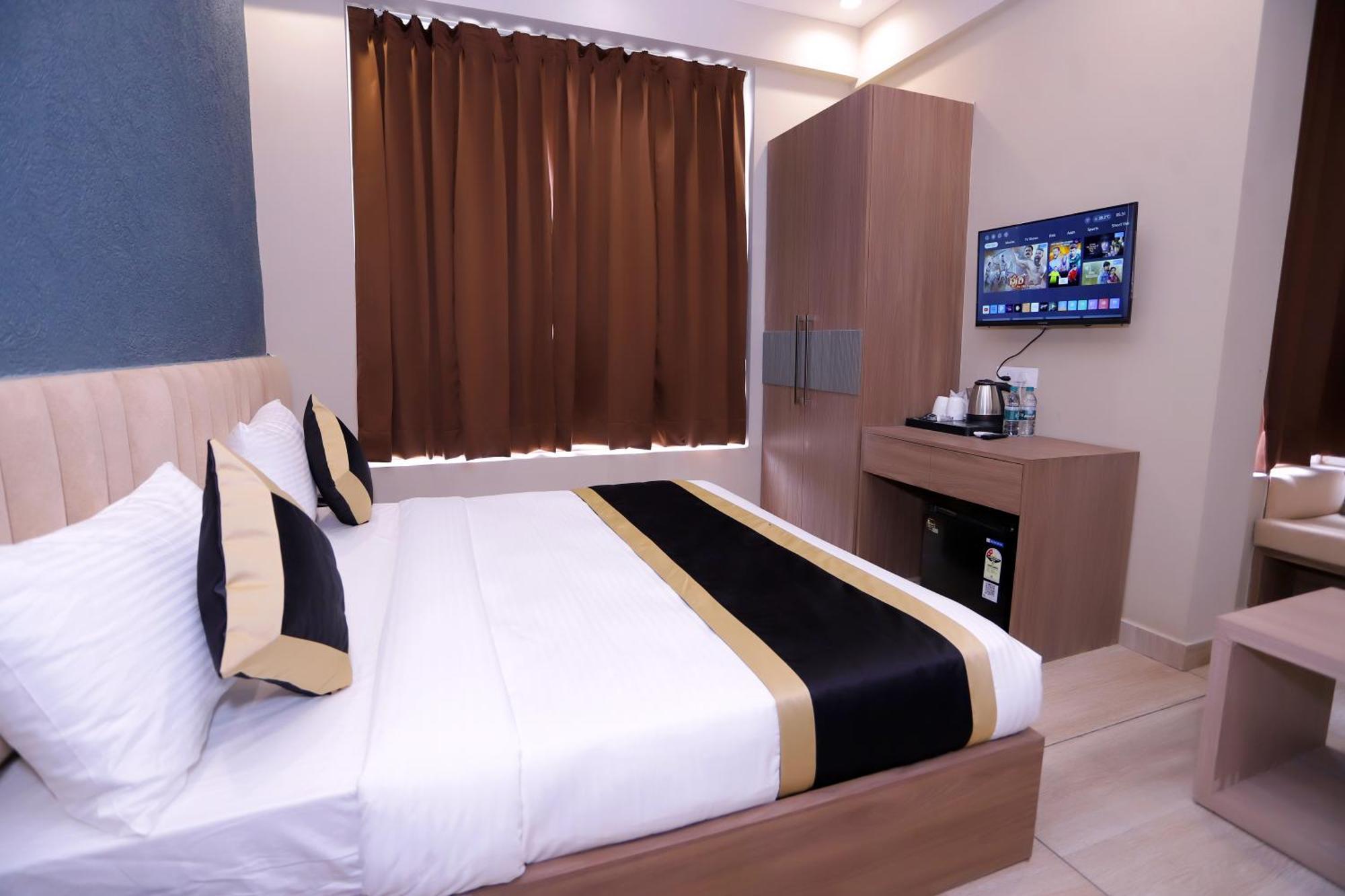 Hotel Nirvana Inn - Near Expo Mart Greater Noida Exterior photo